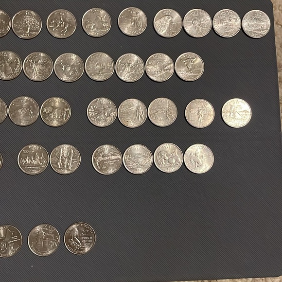 Full set of the each of the 50 state quarters and 4 American territories quarter - Picture 7 of 7